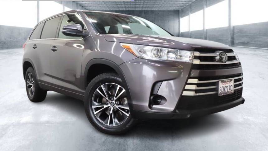 2018 Toyota Highlander LE V6 — SUV — 118,422 mi — Escondido, CA