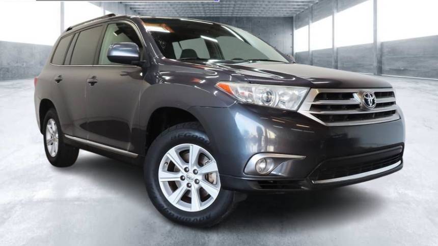 2012 Toyota Highlander Highlander V6 — SUV — 127,934 mi — Escondido, CA