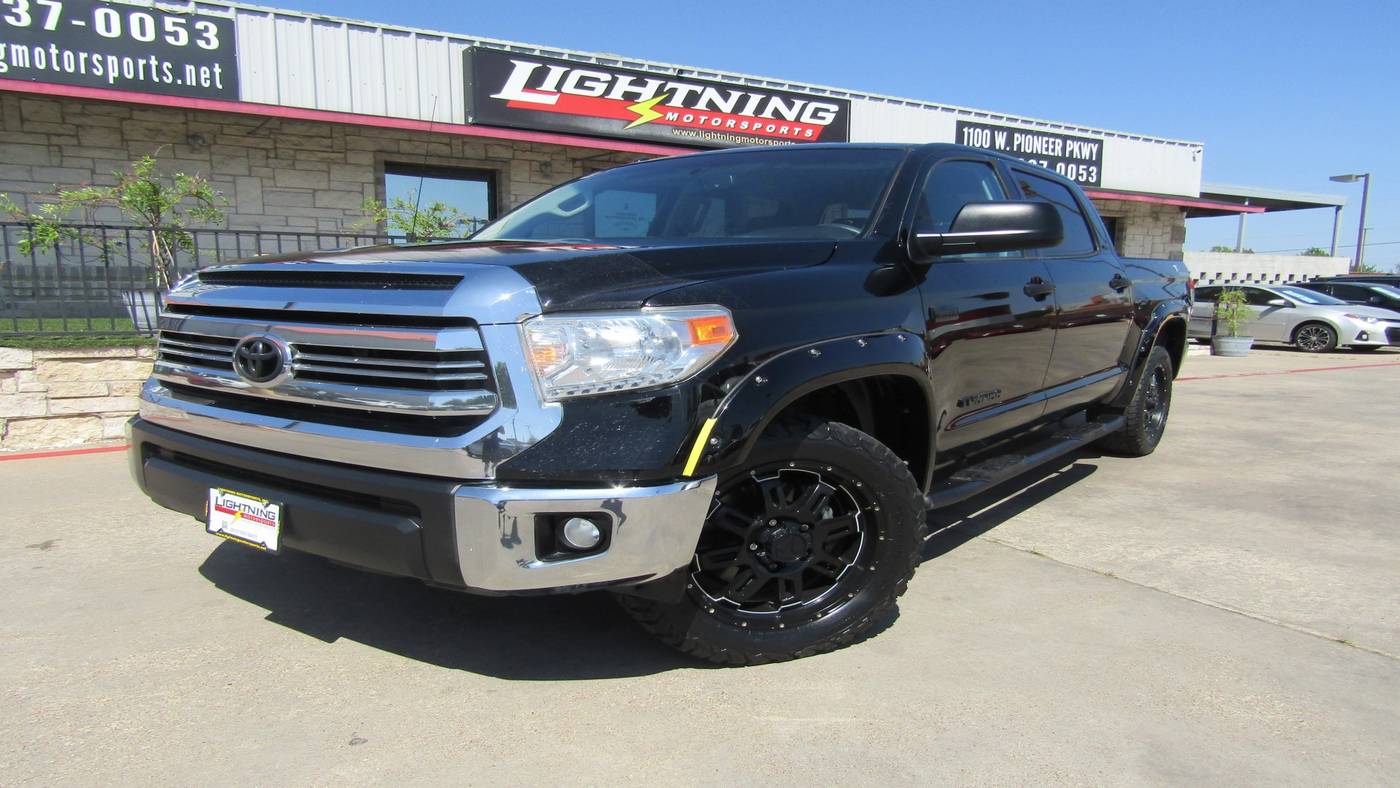 2017 Toyota Tundra SR5