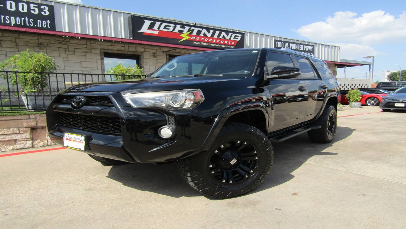 2015 Toyota 4Runner SR5 — SUV — 147,166 mi — Grand Prairie, TX