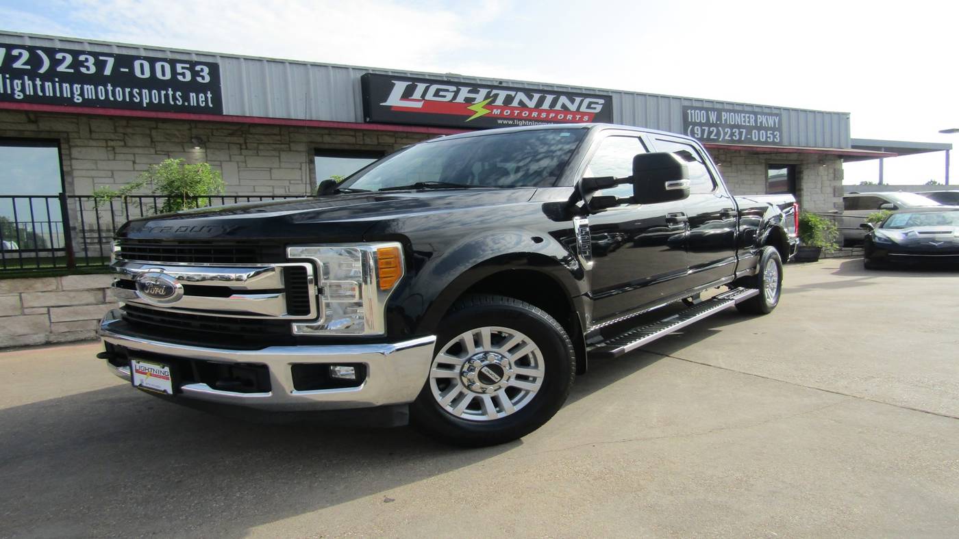 2017 Ford Super Duty F-250 XLT — Pickup Truck — 95,091 mi — Grand Prairie, TX