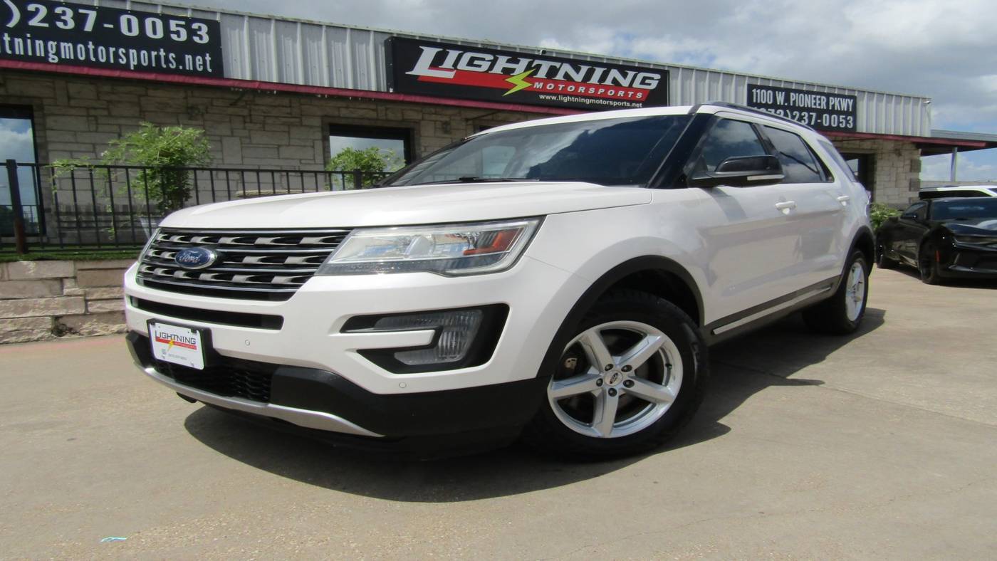 2017 Ford Explorer XLT — SUV — 130,806 mi — Grand Prairie, TX