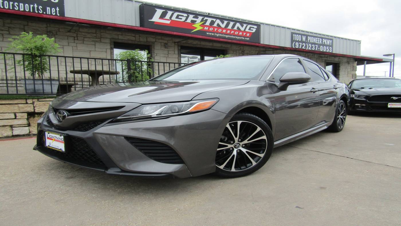 2019 Toyota Camry SE — Sedan — 142,016 mi — Grand Prairie, TX