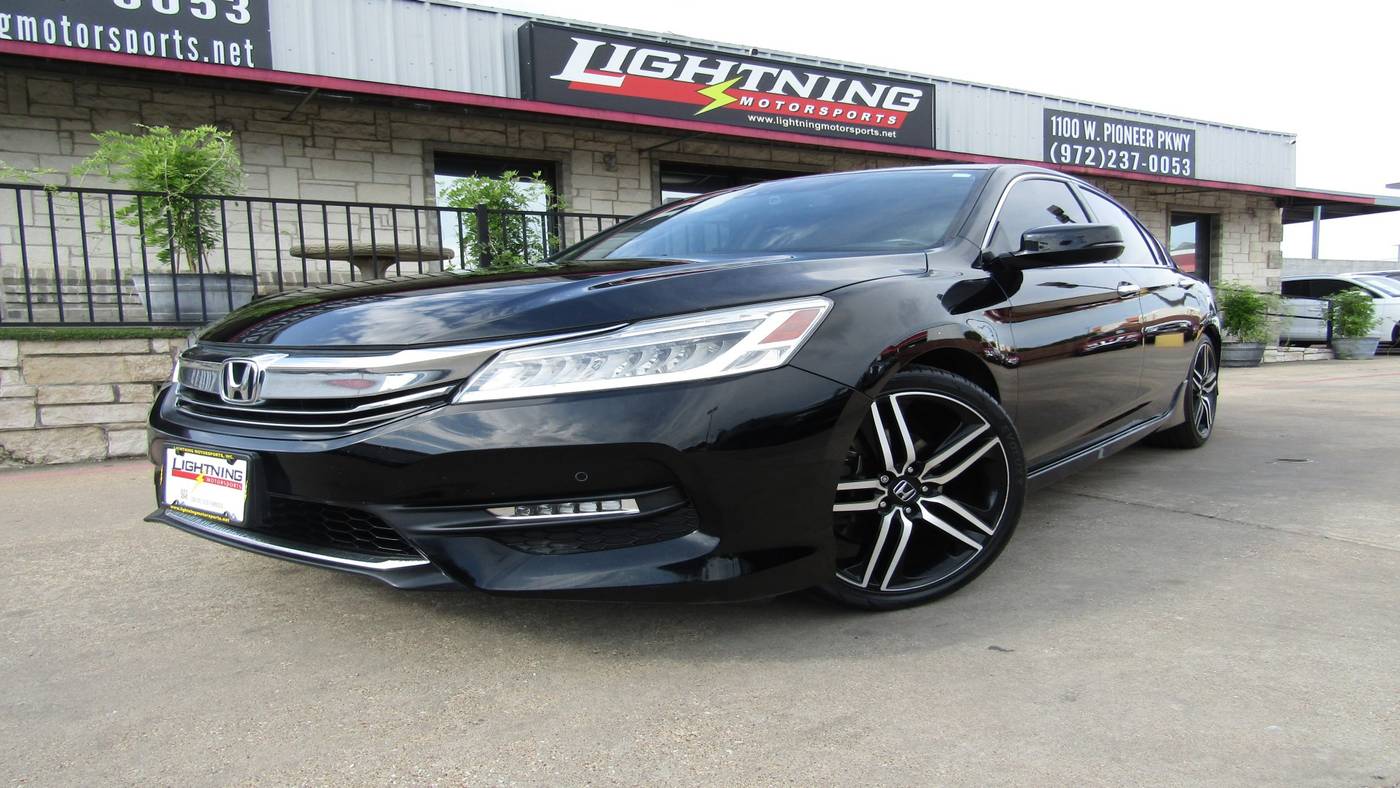 2016 Honda Accord Touring — Sedan — 131,564 mi — Grand Prairie, TX