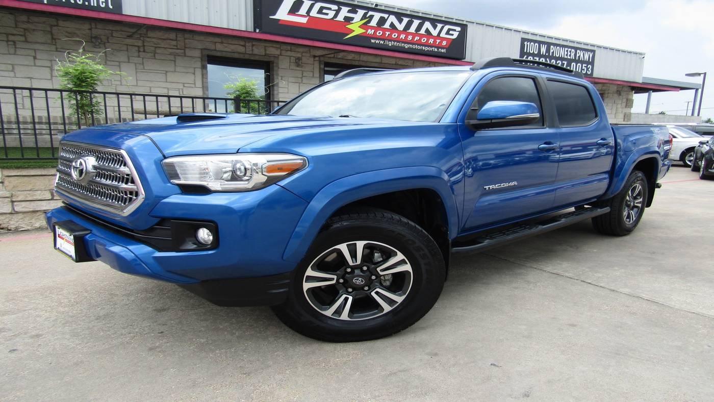 2017 Toyota Tacoma SR5 — Pickup Truck — 111,848 mi — Grand Prairie, TX