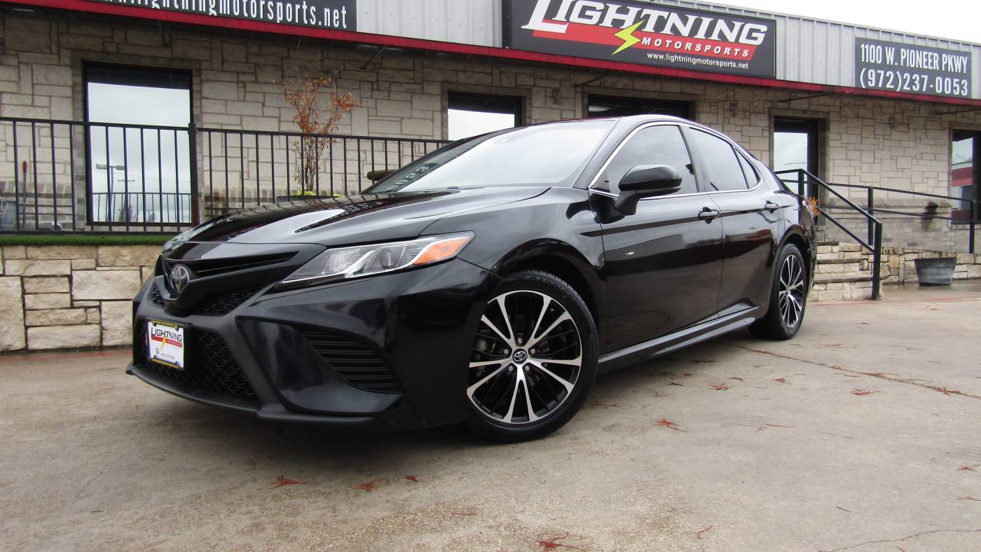 2019 Toyota Camry SE — Sedan — 120,680 mi — Grand Prairie, TX