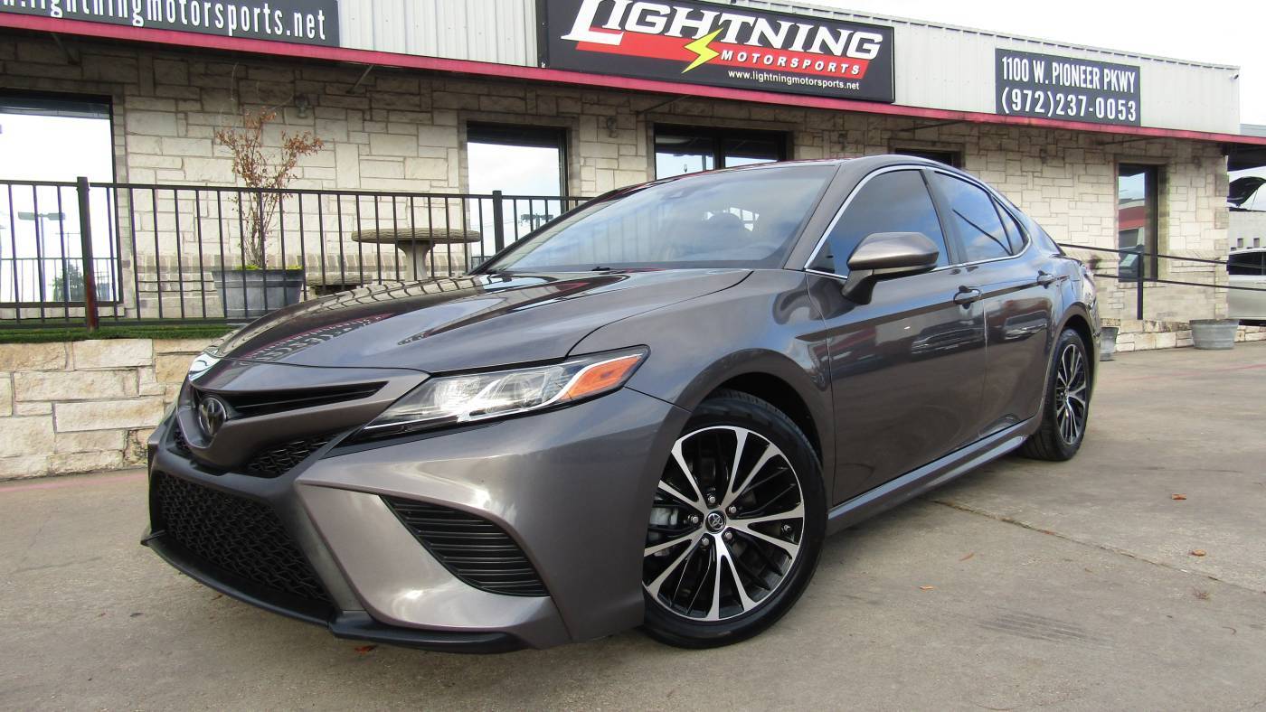 2018 Toyota Camry SE — Sedan — 101,791 mi — Grand Prairie, TX