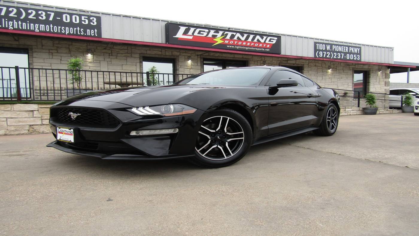 2018 Ford Mustang EcoBoost Premium — Coupe — 96,175 mi — Grand Prairie, TX
