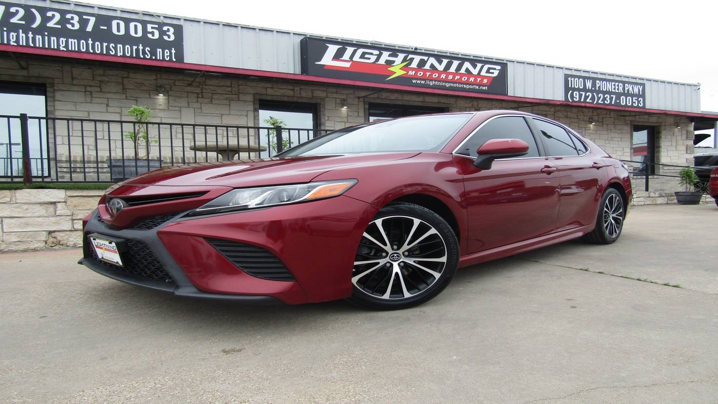 2018 Toyota Camry SE — Sedan — 122,098 mi — Grand Prairie, TX