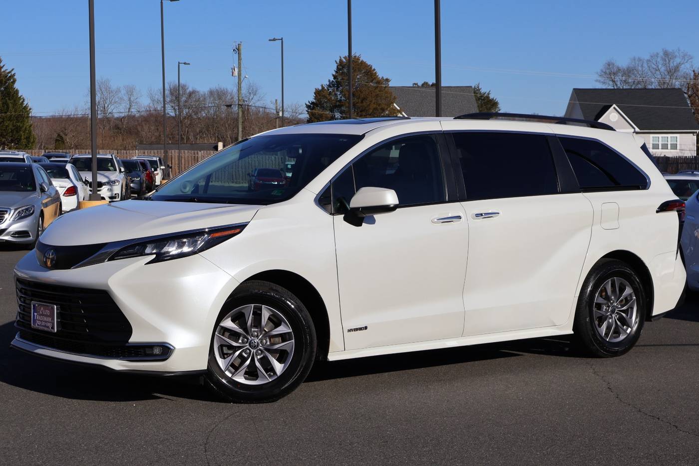 2021 Toyota Sienna XLE — Minivan — 72,444 mi — Manassas, VA