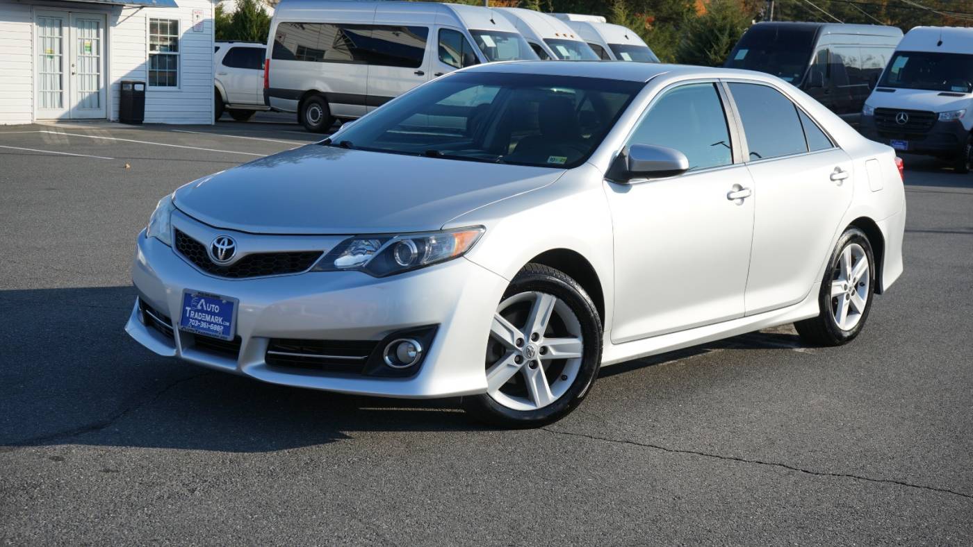 2012 Toyota Camry SE — Sedan — 68,404 mi — Manassas, VA