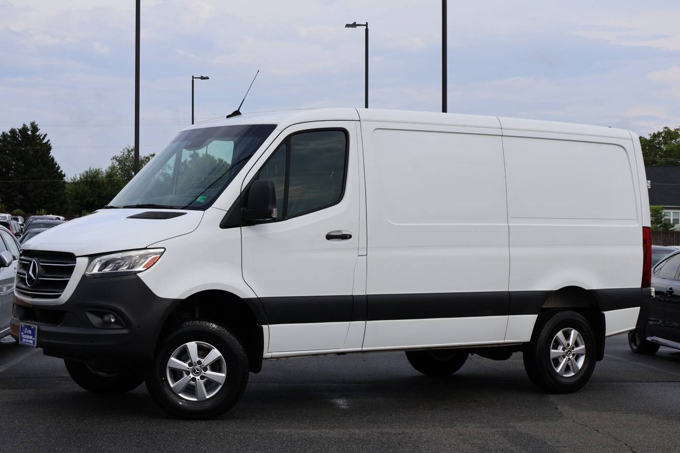 2020 Mercedes-Benz Sprinter Crew Van 2500 — Passenger Van — 138,191 mi — Manassas, VA