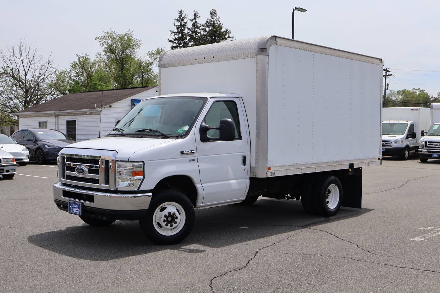 2011 Ford Econoline Commercial Cutaway E-350 — Chassis Cab Truck — 19,975 mi — Manassas, VA
