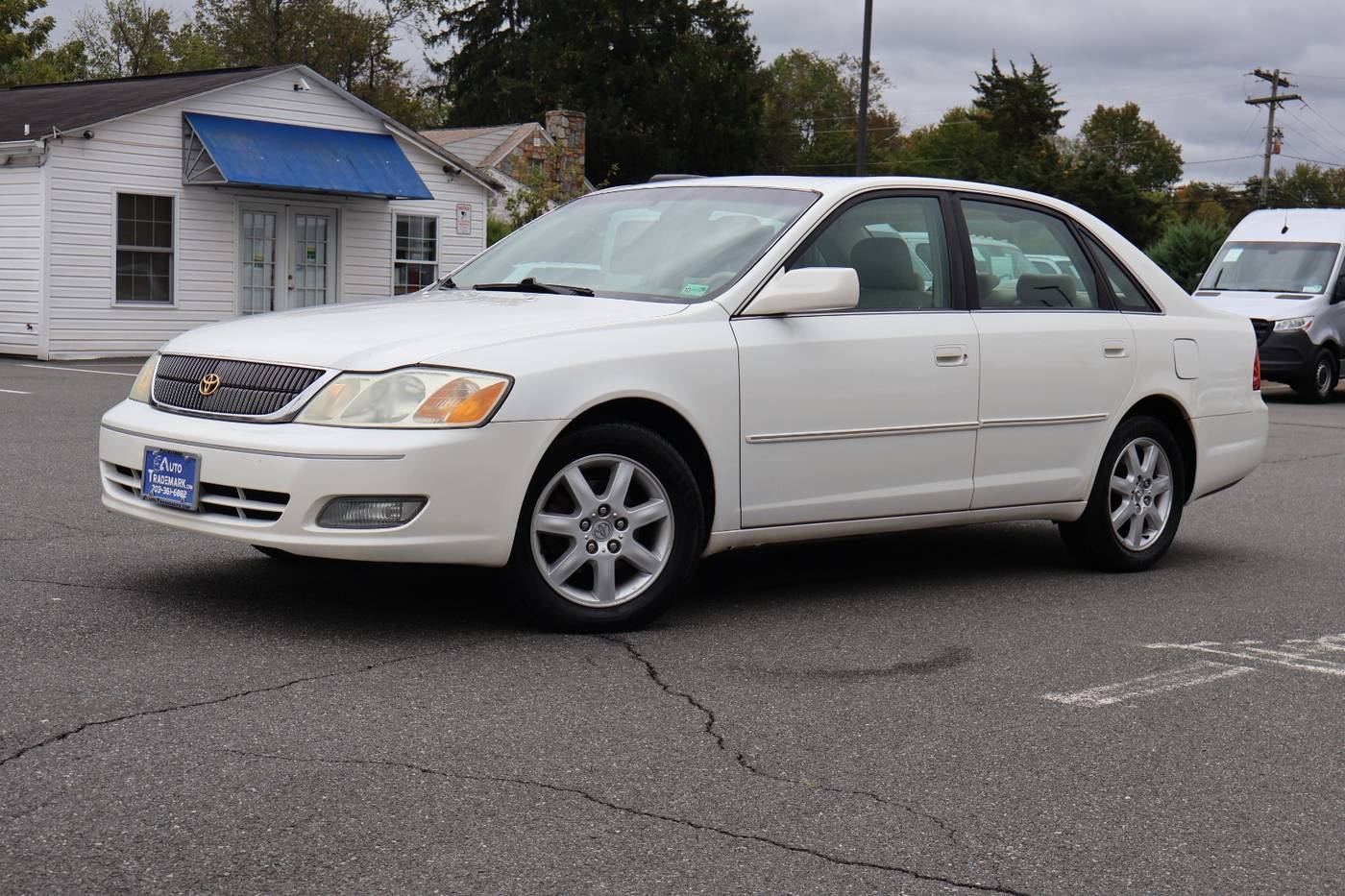 2001 Toyota Avalon XL — Sedan — 221,985 mi — Manassas, VA