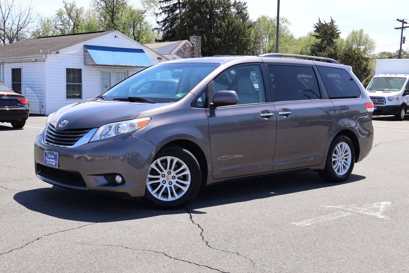 2011 Toyota Sienna XLE — Minivan — 87,486 mi — Manassas, VA