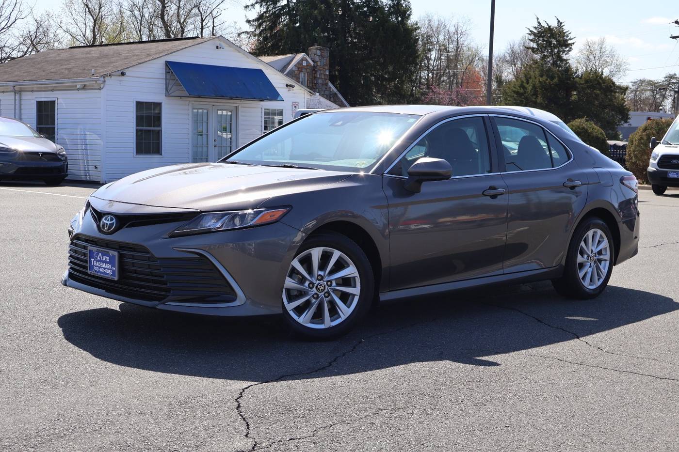 2021 Toyota Camry LE — Sedan — 23,657 mi — Manassas, VA