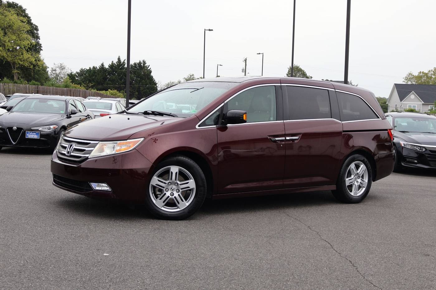2012 Honda Odyssey Touring — Minivan — 70,347 mi — Manassas, VA