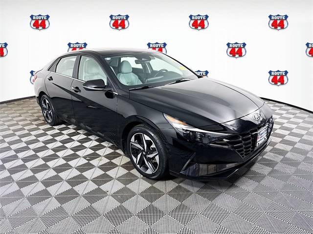2023 Hyundai Elantra Hybrid Limited — Sedan — 67,468 mi — Raynham, MA