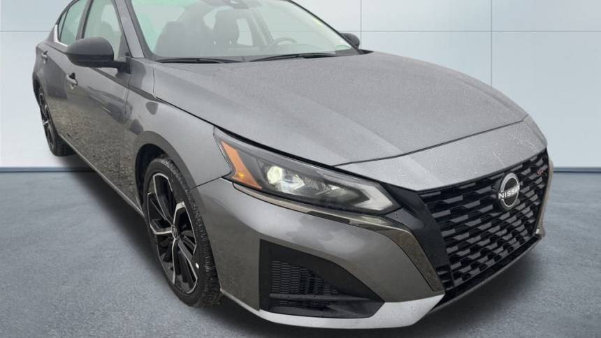 2023 Nissan Altima SR — Sedan — 52,959 mi — Fishers, IN