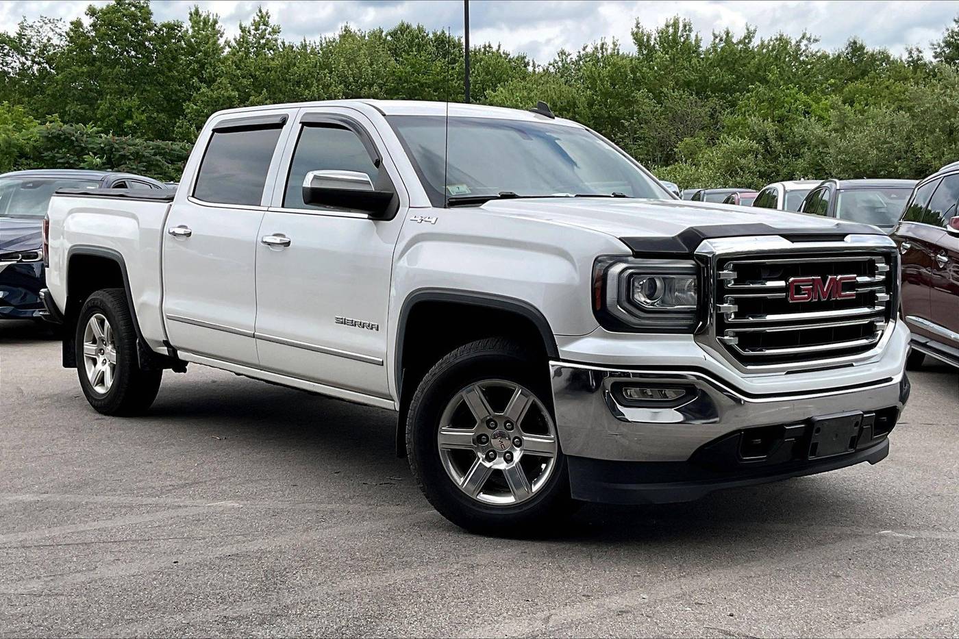 2016 GMC Sierra 1500 SLT — Pickup Truck — 133,636 mi — Manchester, NH