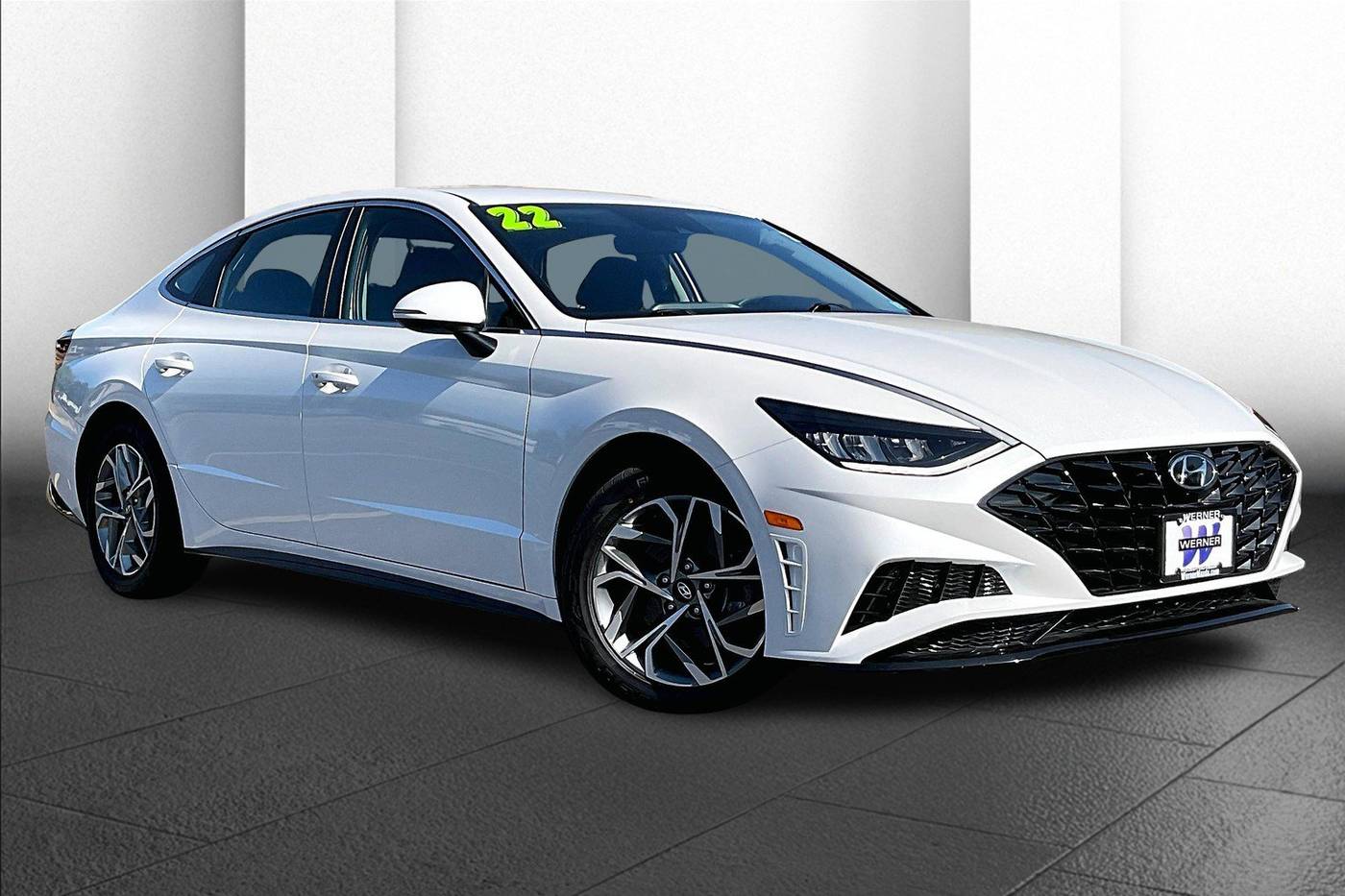 2022 Hyundai Sonata SEL — Sedan — 47,953 mi — Manchester, NH