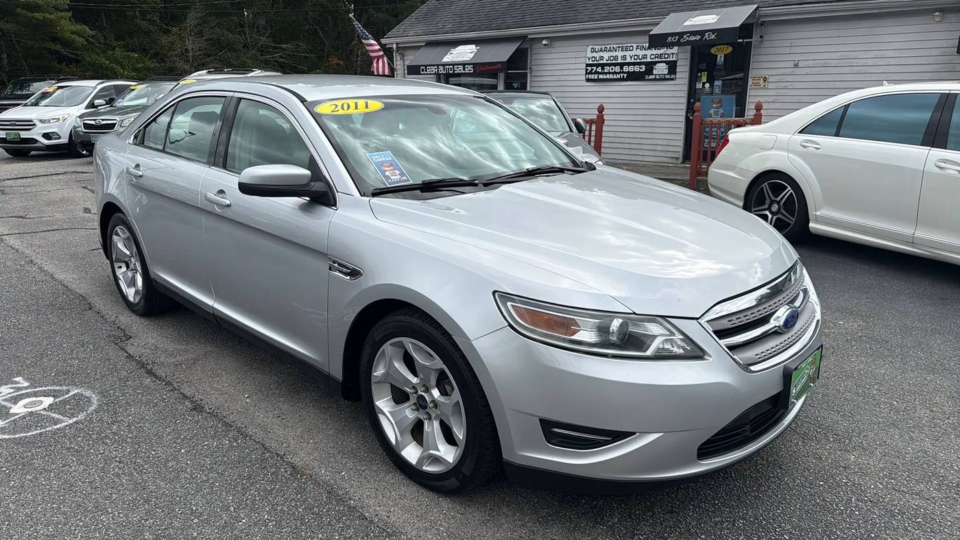 2011 Ford Taurus SEL — Sedan — 182,451 mi — North Dartmouth, MA