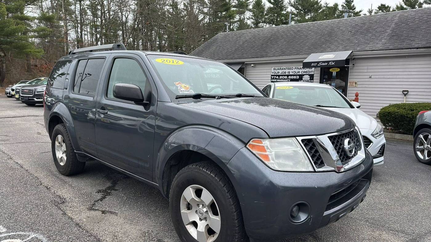2012 Nissan Pathfinder S — SUV — 123,406 mi — North Dartmouth, MA