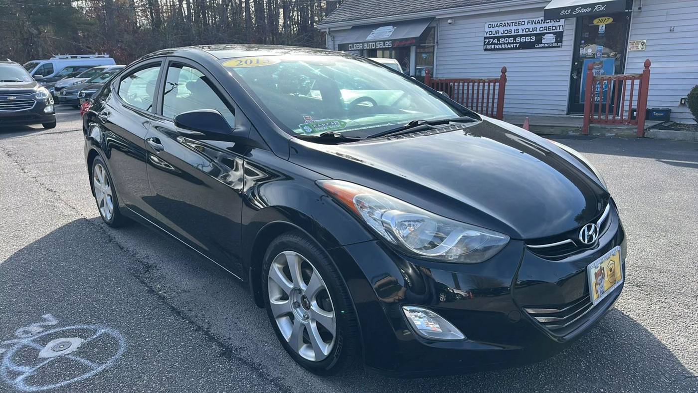 2013 Hyundai Elantra Limited — Sedan — 130,238 mi — North Dartmouth, MA