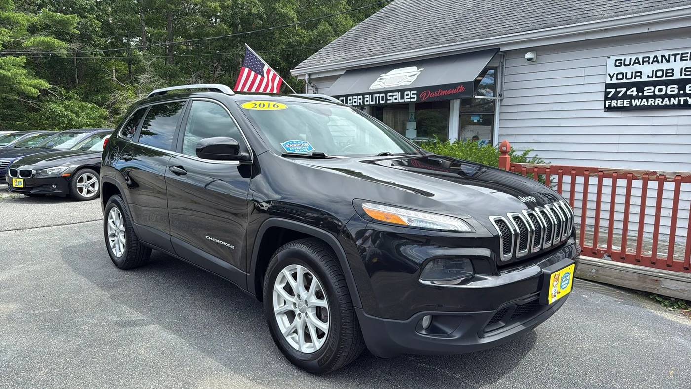 2016 Jeep Cherokee Latitude — SUV — 161,468 mi — North Dartmouth, MA