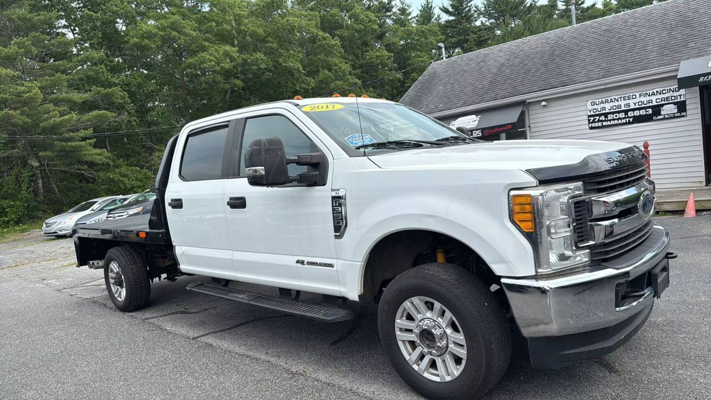 2017 Ford Super Duty F-350 Chassis Cab XL — Chassis Cab Truck — 261,143 mi — North Dartmouth, MA