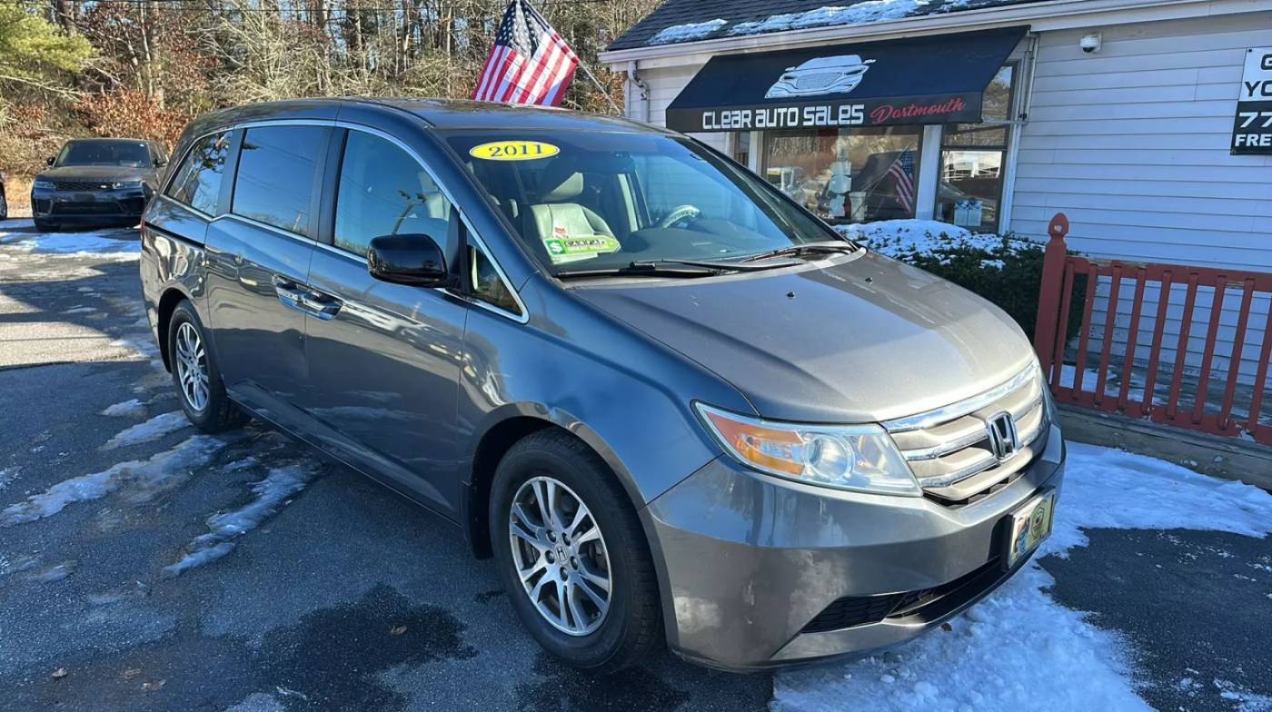 2011 Honda Odyssey EX-L — Minivan — 169,048 mi — North Dartmouth, MA
