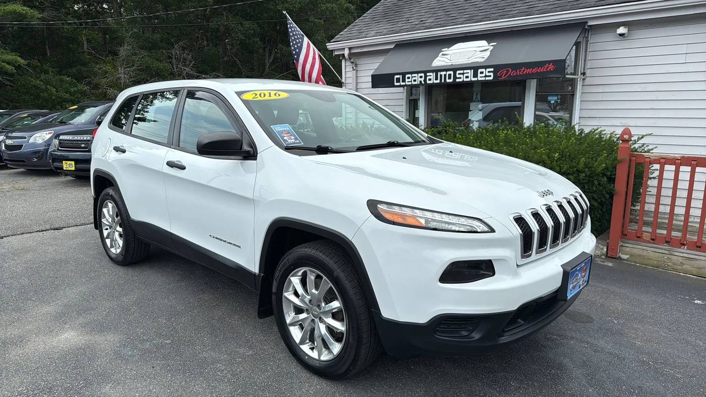 2016 Jeep Cherokee Sport — SUV — 109,111 mi — North Dartmouth, MA
