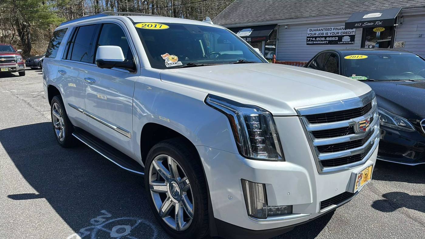 2017 Cadillac Escalade Luxury — SUV — 164,671 mi — North Dartmouth, MA