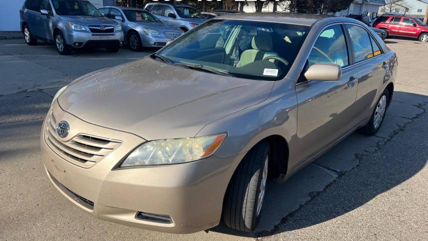 2007 Toyota Camry XLE V6 — Sedan — 165,040 mi — Madison, WI