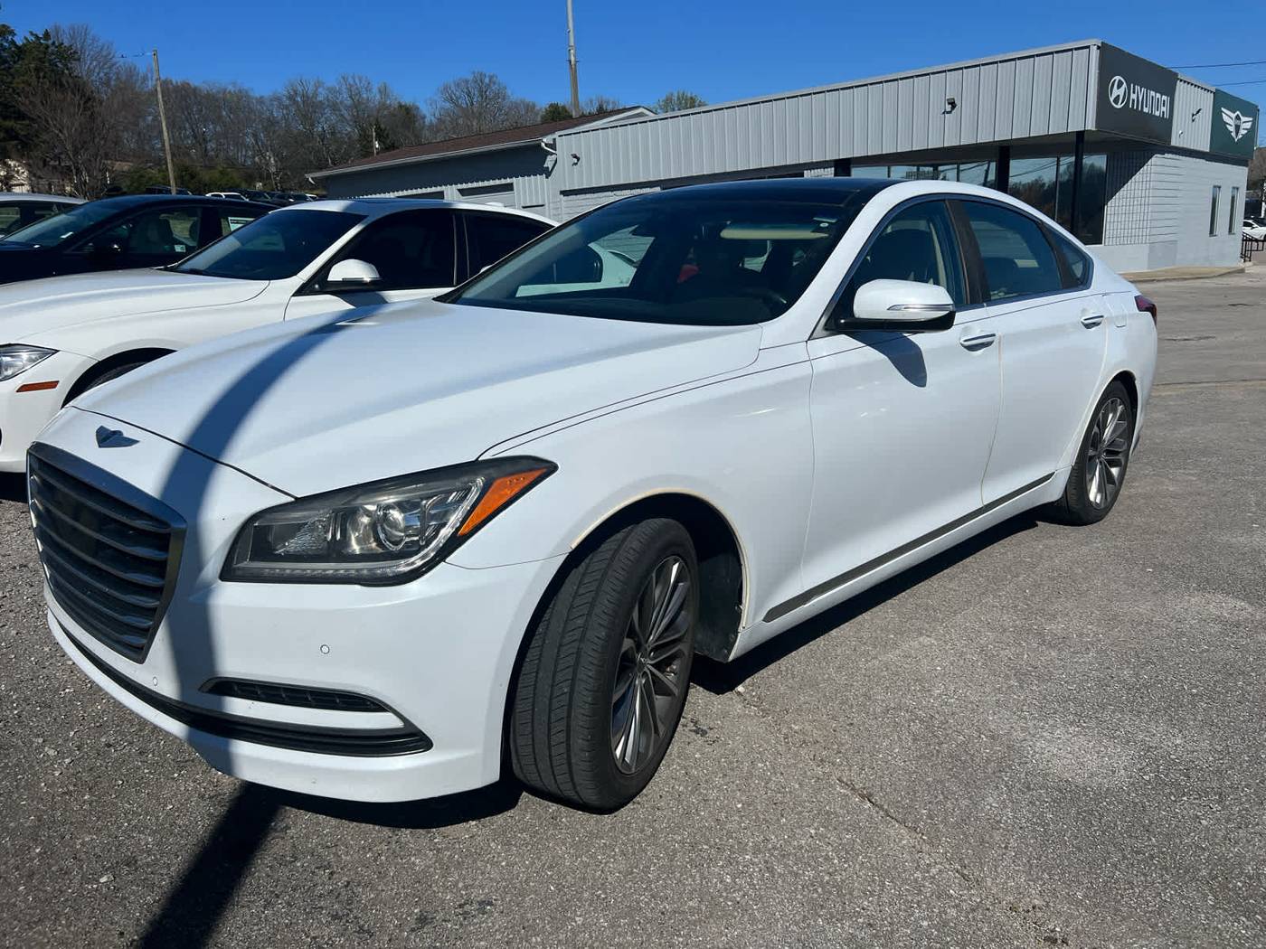 2015 Hyundai Genesis 3.8 — Sedan — 186,791 mi — Nashville, TN