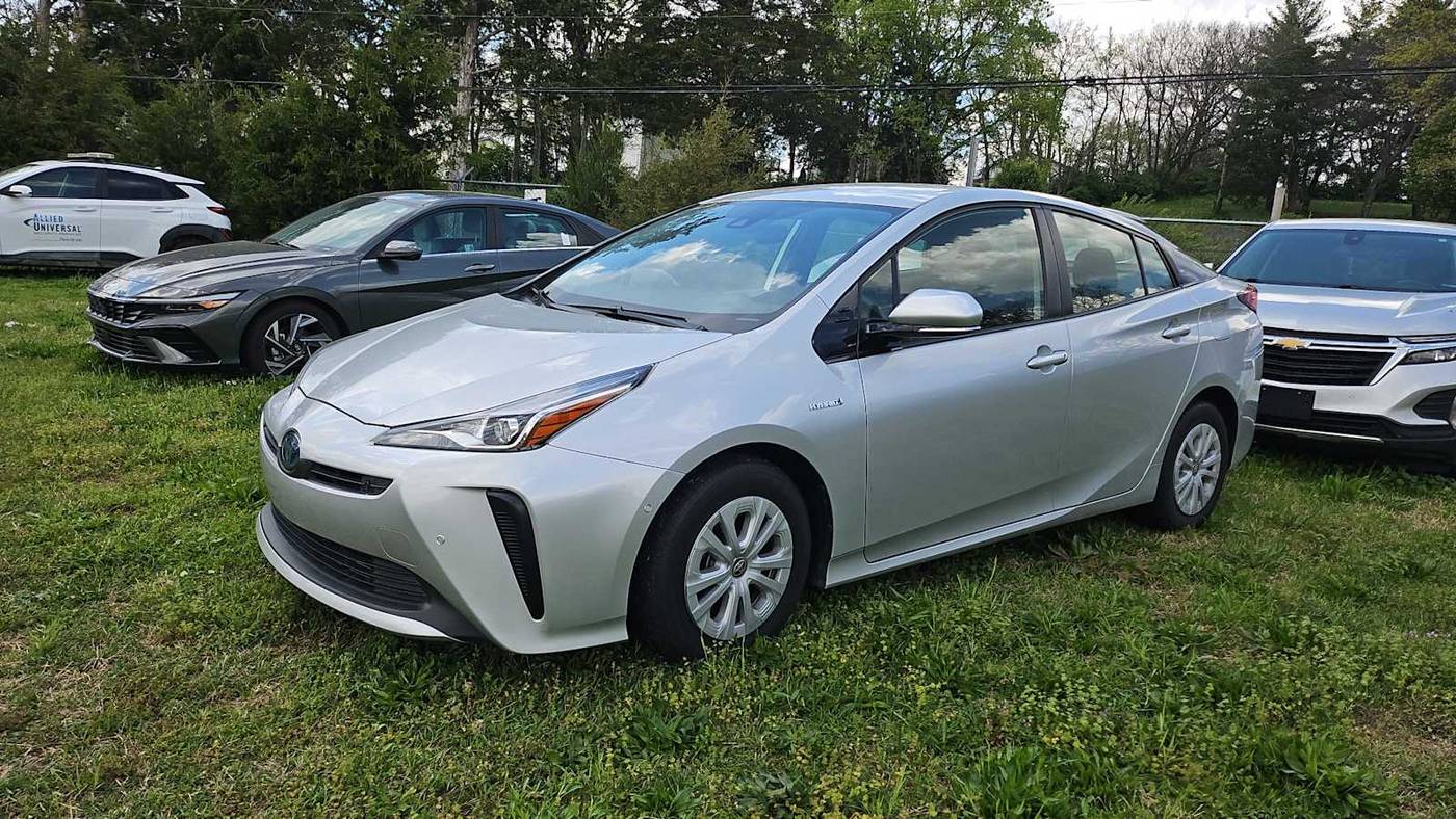 2020 Toyota Prius LE — Hatchback — 30,534 mi — Nashville, TN