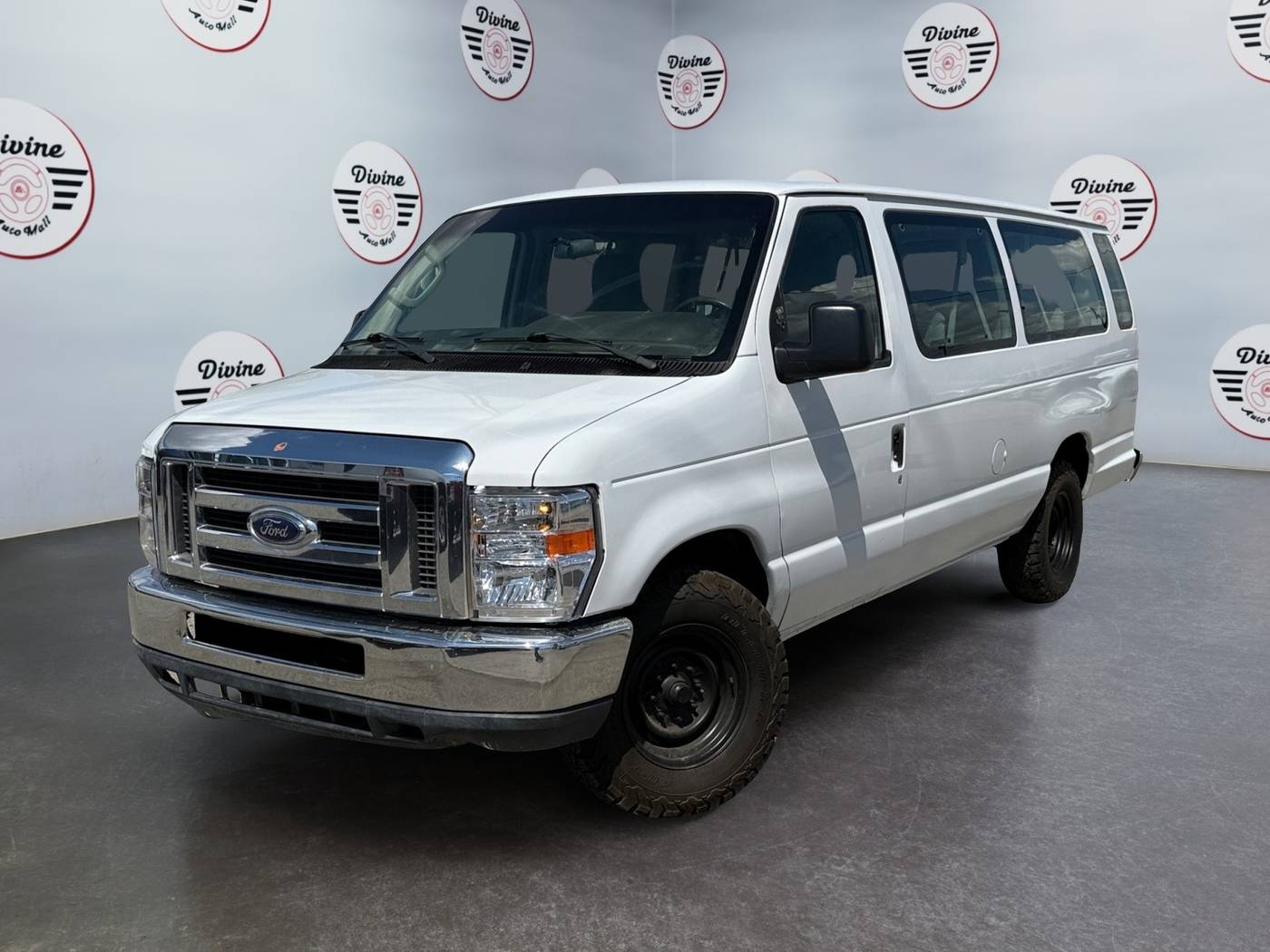 2012 Ford Econoline Wagon E-350 Super Duty XL