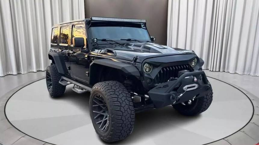2016 Jeep Wrangler Sahara — SUV — 98,326 mi — Tampa, FL