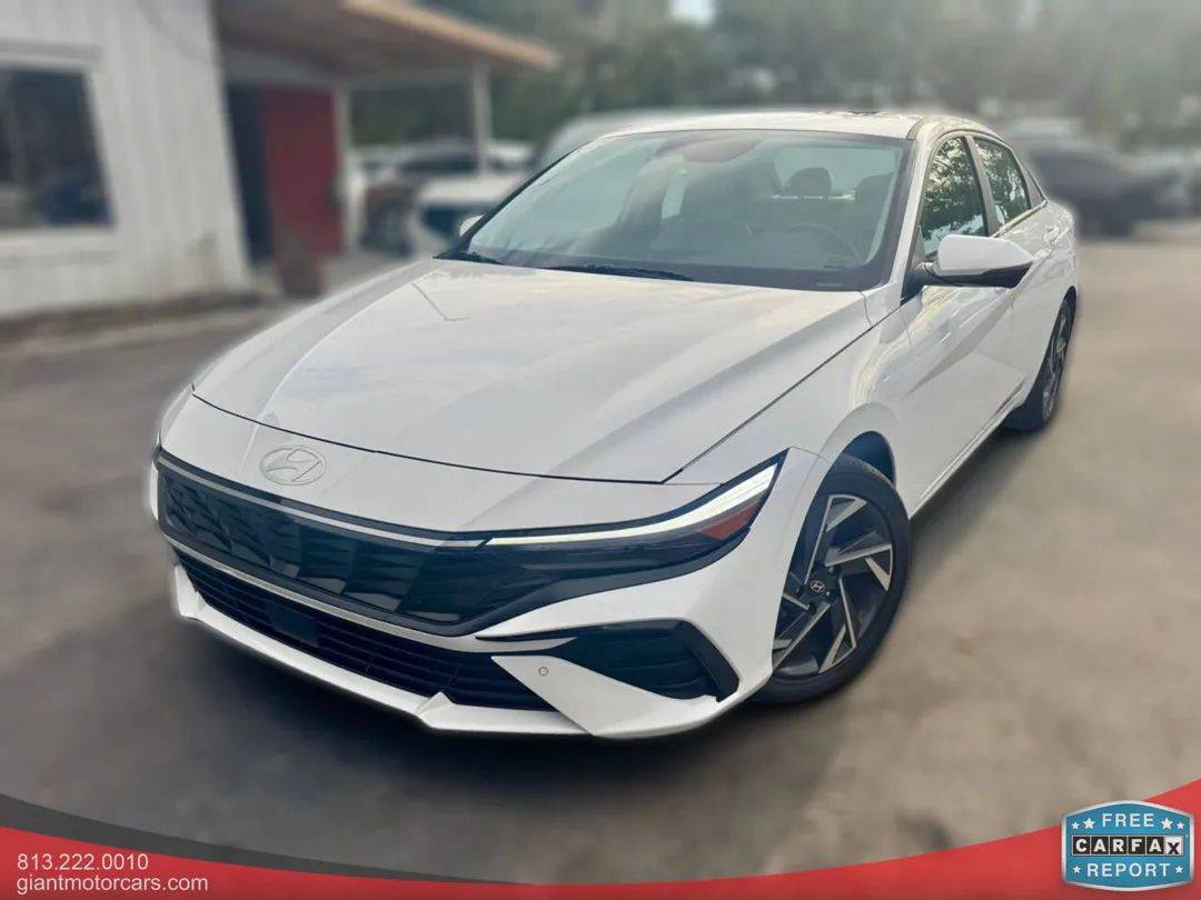 2024 Hyundai Elantra Limited — Sedan — 5,652 mi — Tampa, FL