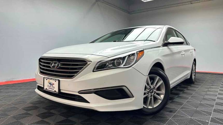 2017 Hyundai Sonata SE — Sedan — 101,536 mi — JERSEY CITY, NJ