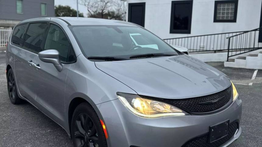 2019 Chrysler Pacifica Touring Plus — Minivan — 71,675 mi — San Antonio, TX