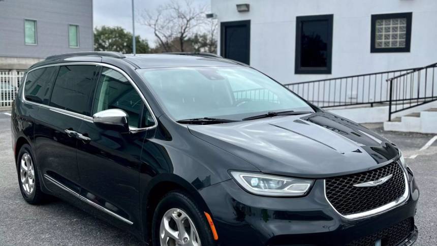 2022 Chrysler Pacifica Limited — Minivan — 76,445 mi — San Antonio, TX