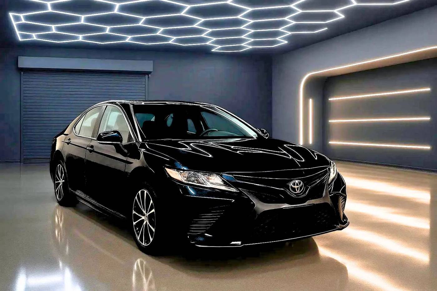 2020 Toyota Camry SE — Sedan — 116,615 mi — San Antonio, TX