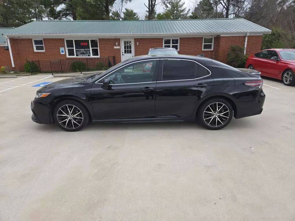 2021 Toyota Camry SE — Sedan — 122,131 mi — Fayetteville, NC
