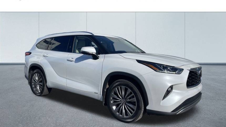 2022 Toyota Highlander Hybrid Platinum — SUV — 44,971 mi — Greenwood, IN