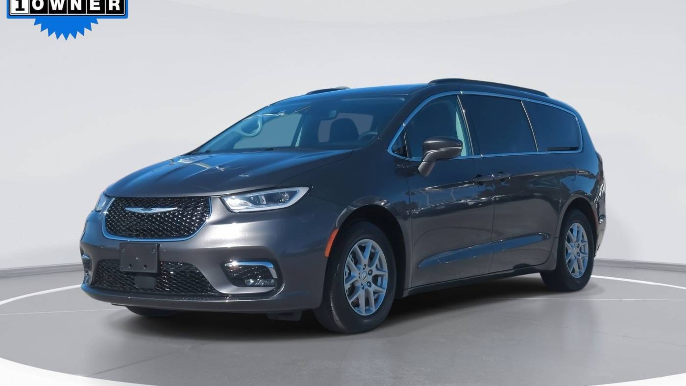 2022 Chrysler Pacifica Touring L — Minivan — 52,441 mi — Winterville, NC
