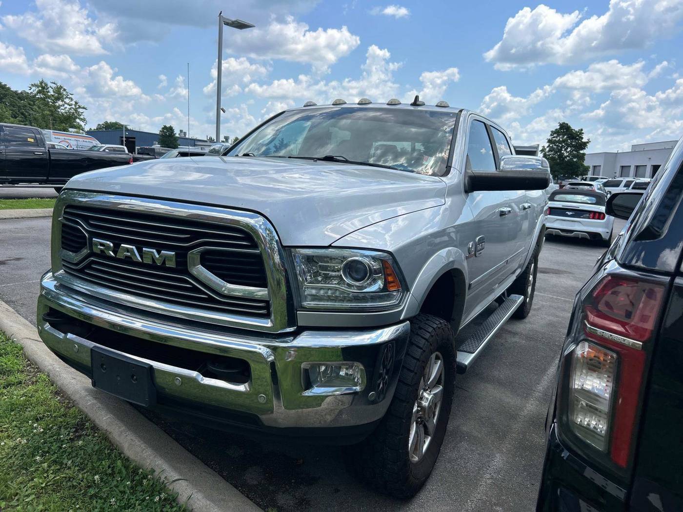 2018 Ram 3500 Laramie Longhorn — Pickup Truck — 129,443 mi — Murfreesboro, TN
