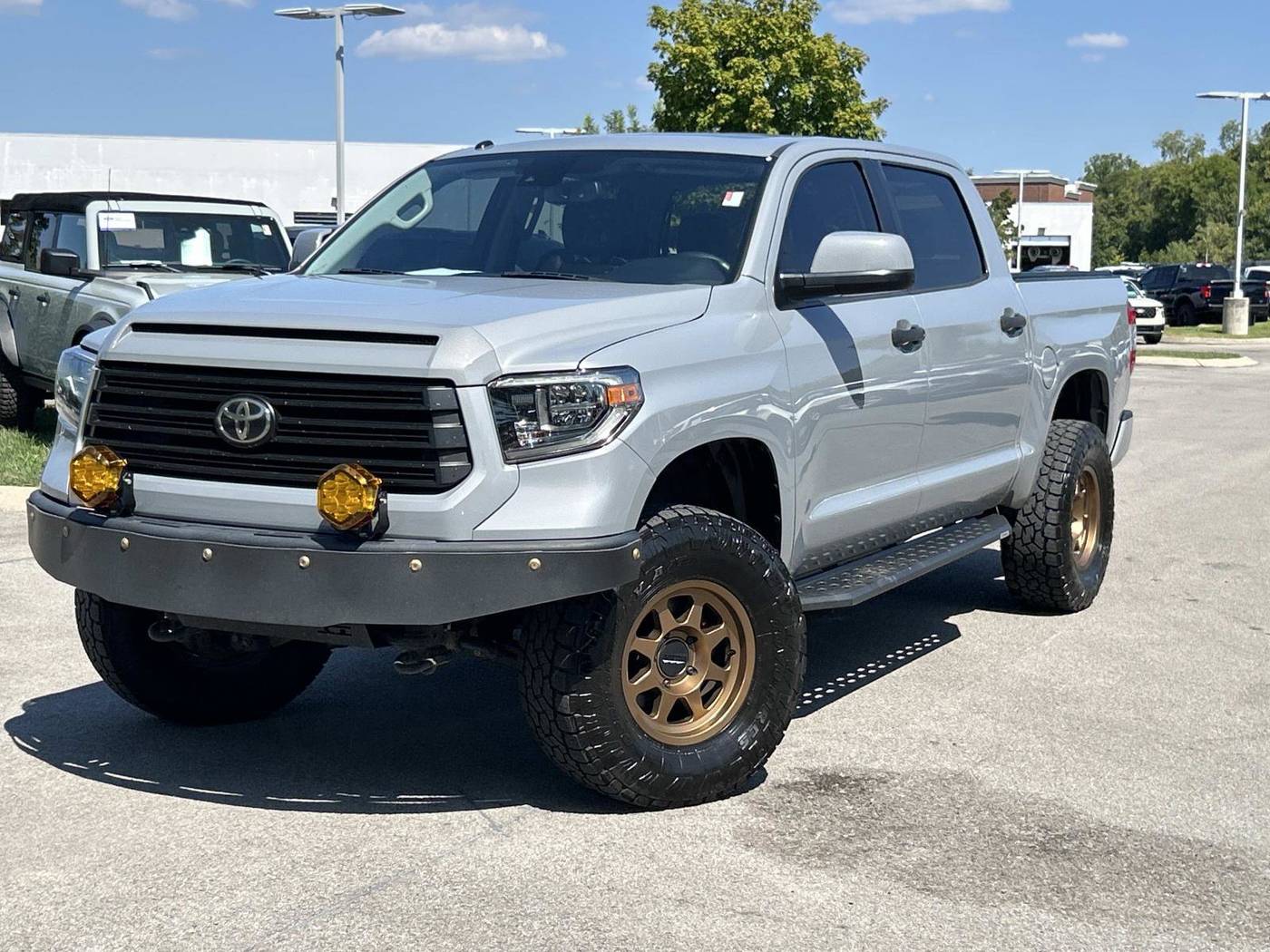 2018 Toyota Tundra Limited — Pickup Truck — 142,798 mi — Murfreesboro, TN