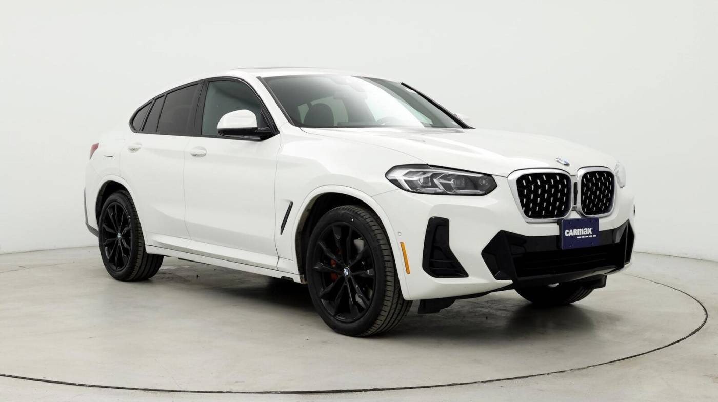 2022 BMW X4 30i — SUV — 17,618 mi — St. Louis, MO