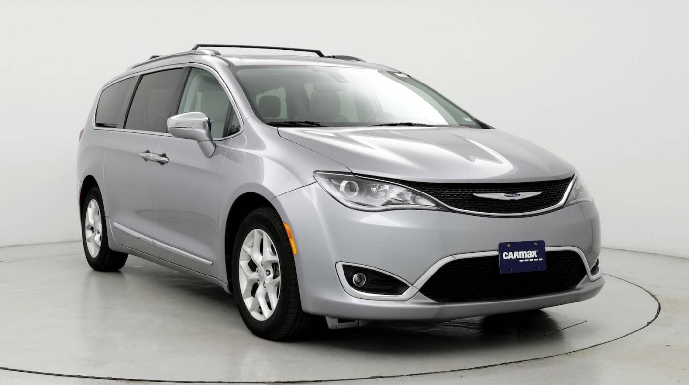 2020 Chrysler Pacifica Limited — Minivan — 66,933 mi — St. Louis, MO